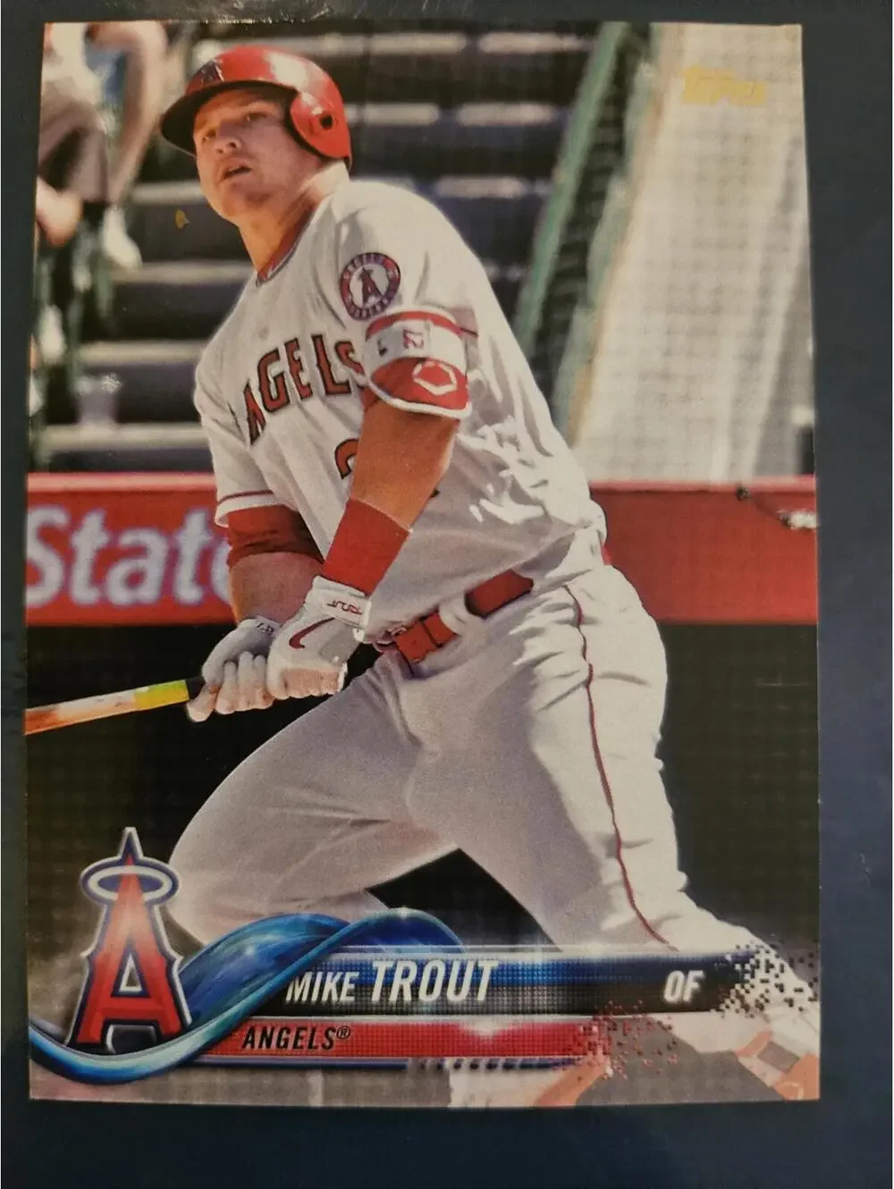 Mike Trout - LA Angels - 2018 Topps #300 - RAW Mint